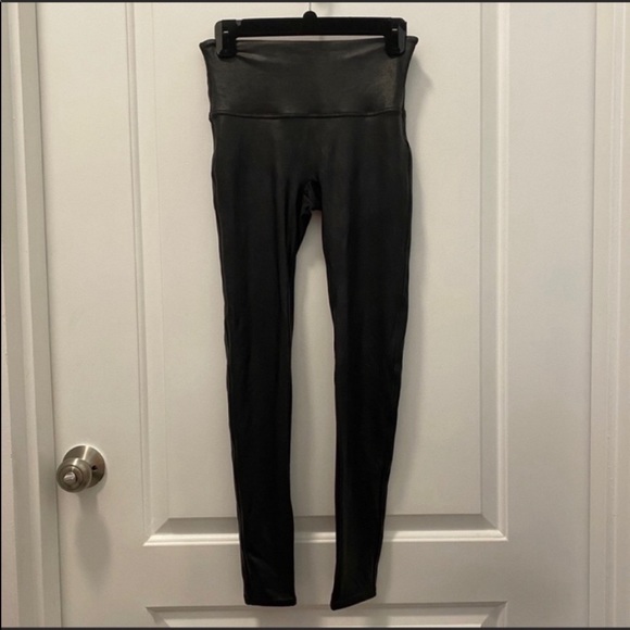 Spanx Faux Leather Leggings - Picture 5 of 6